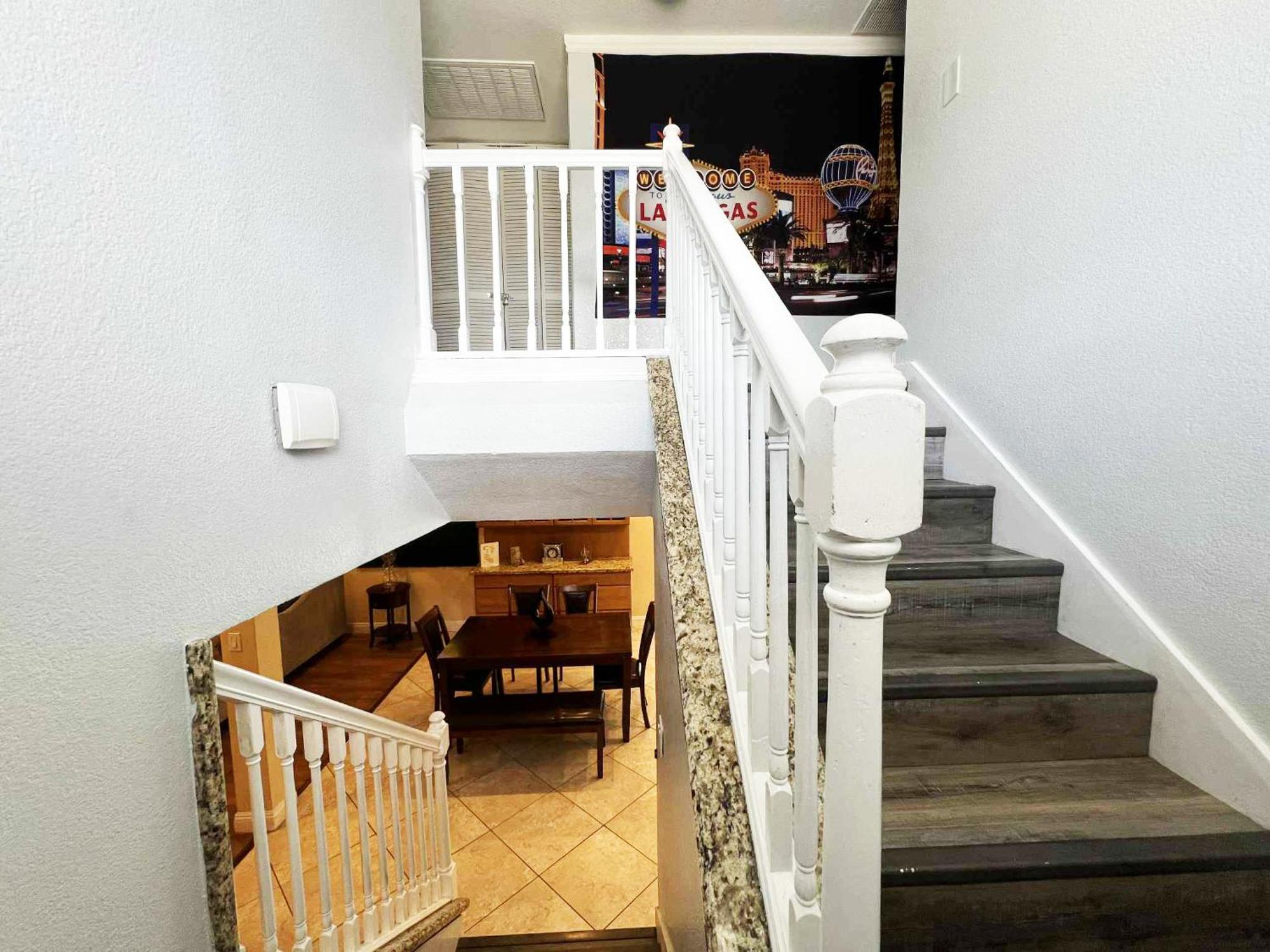 Spacious 5-Bedroom Retreat With Pool Minutes From The Las Vegas Strip Сasa de vacaciones Las Vegas