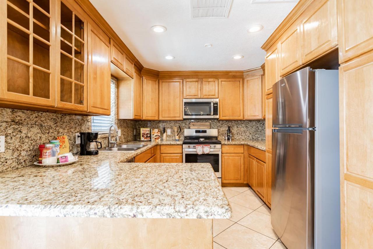 Spacious 5-bedroom Retreat With Pool Minutes From The Vegas Strip Ferienhaus *