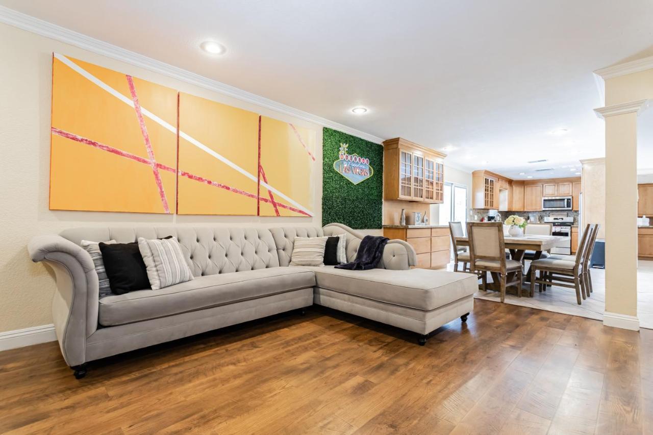 Ferienhaus Spacious 5-bedroom Retreat With Pool Minutes From The Vegas Strip